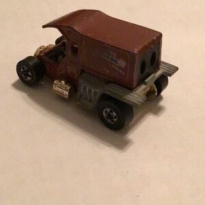 Hot Wheel T-Totaller 1976  Mattel Inc